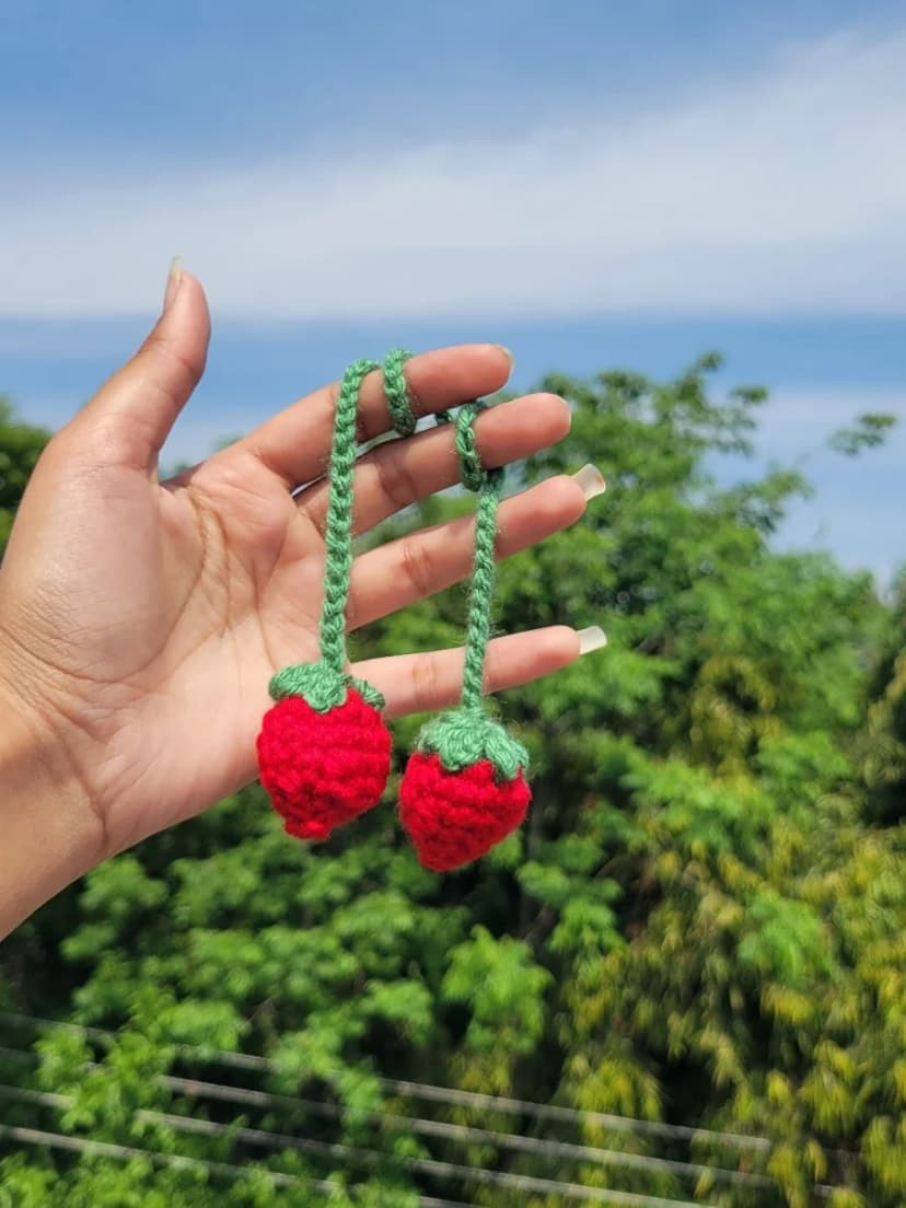 Sweet Strawberry Multipurpose Tie