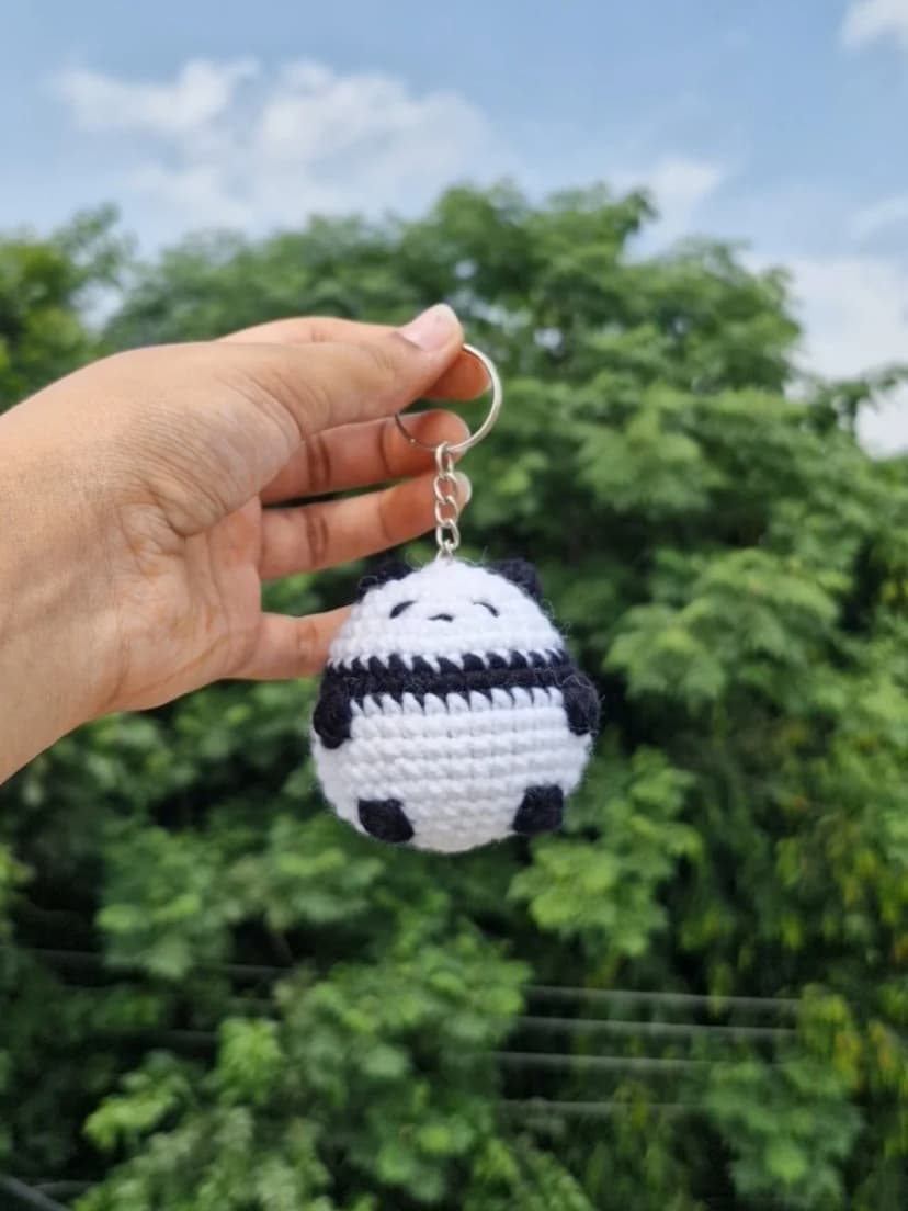 Chubby Panda keychain πΌ