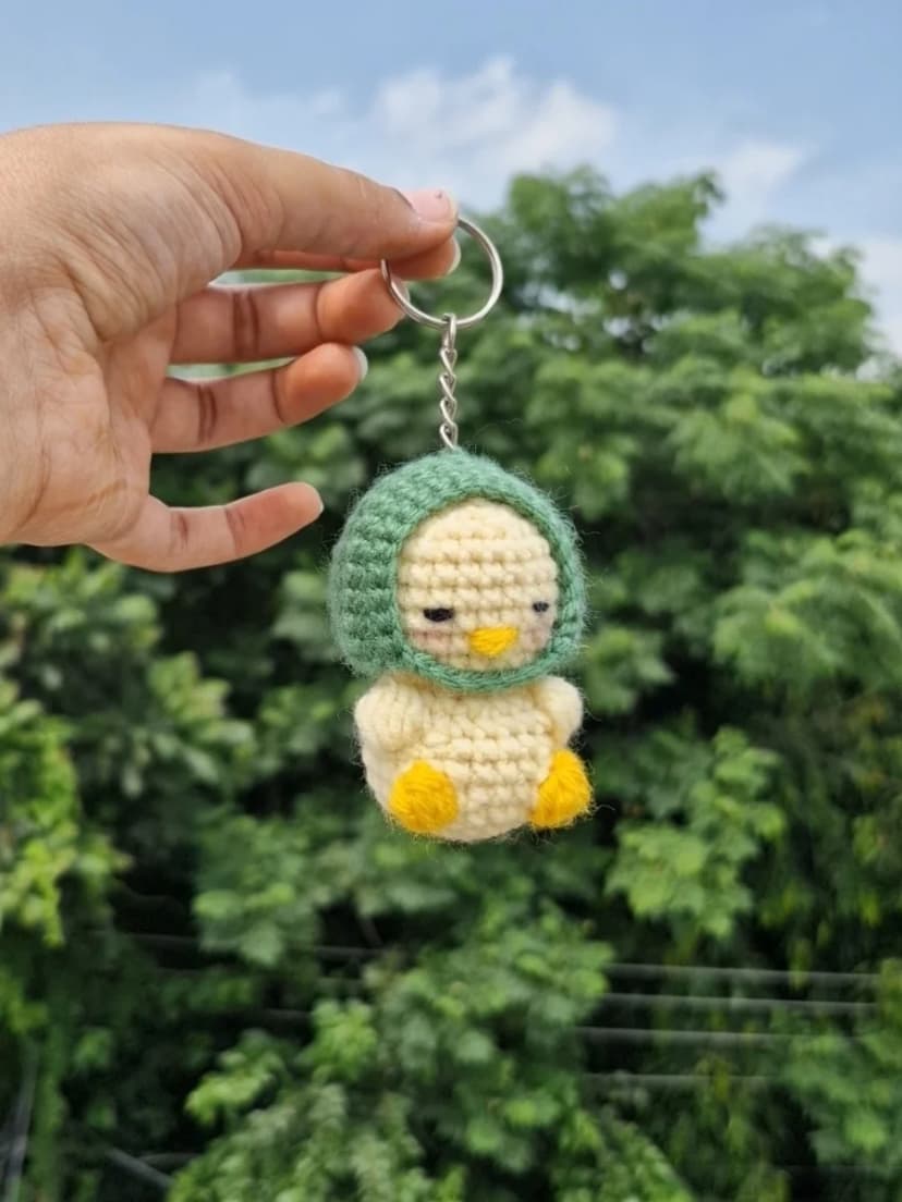 Sleepy chick keychain